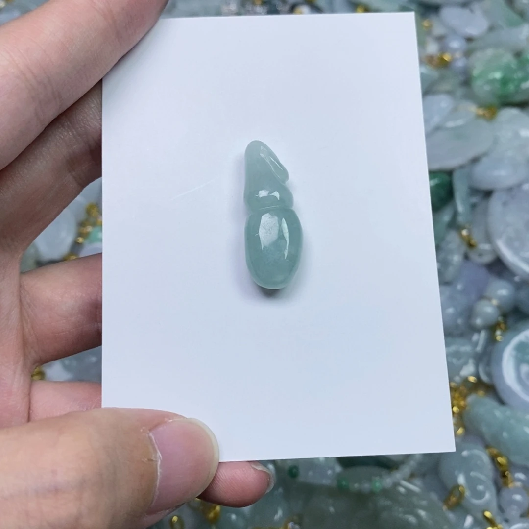翡翠未镶嵌颈饰59