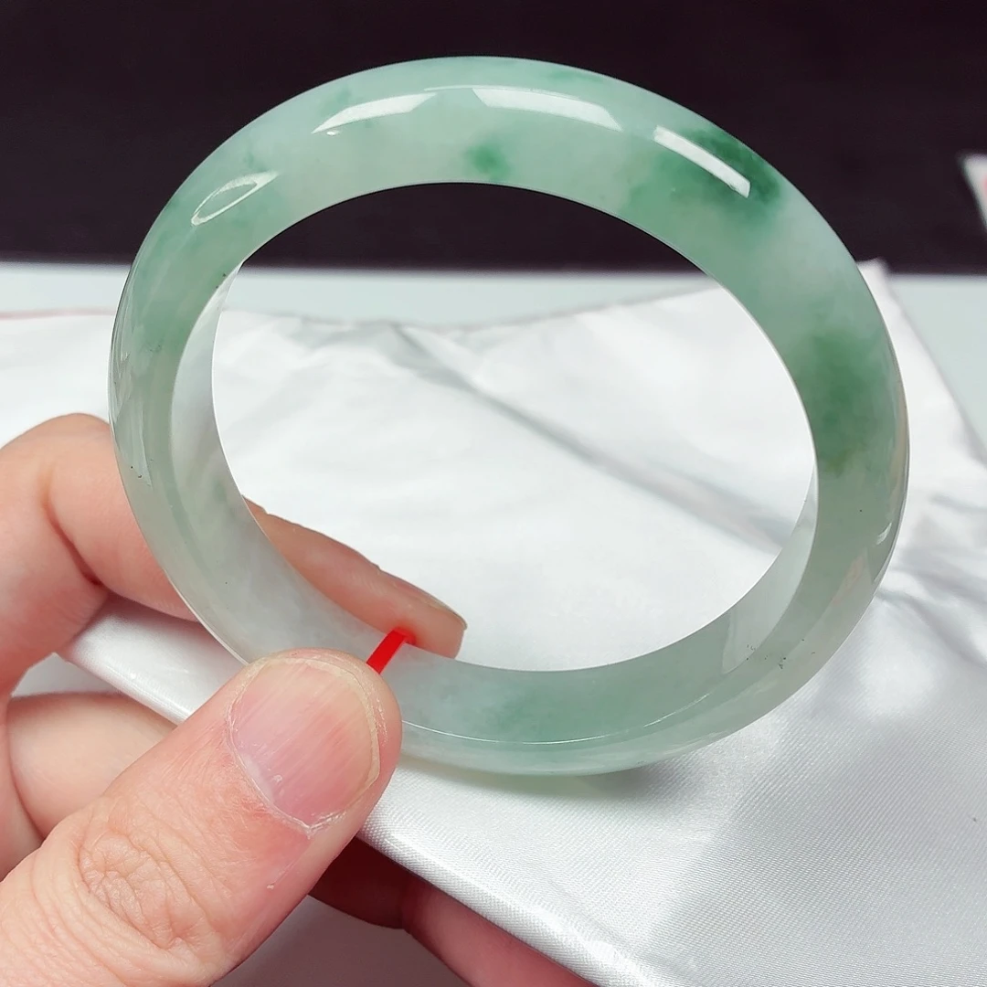 翡翠未镶嵌手镯59.8圈