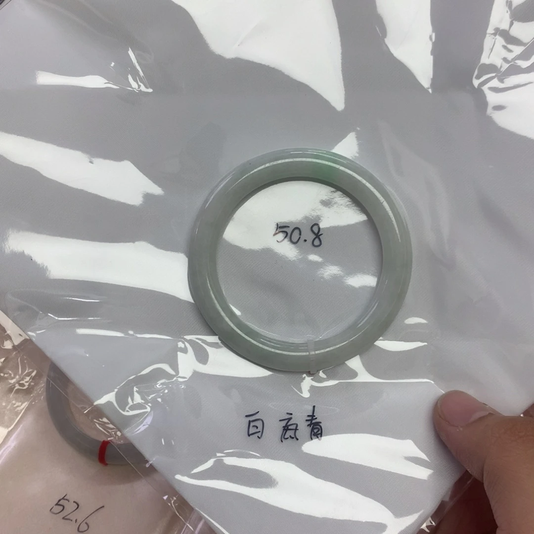 翡翠未镶嵌手镯天然缅甸翡翠手镯