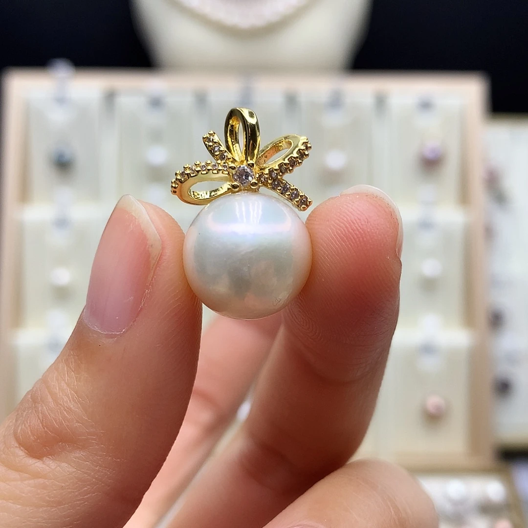 合金淡水珍珠颈饰