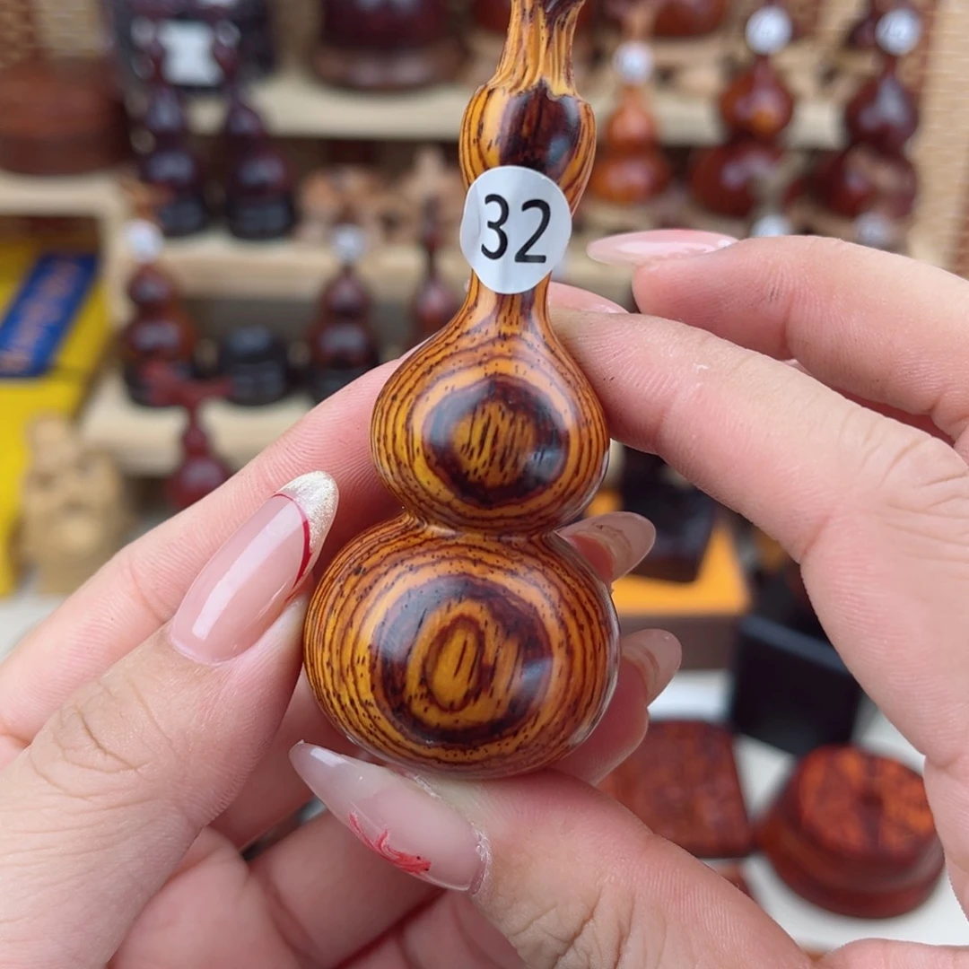 微凹黄檀（南美大红酸枝）烦*