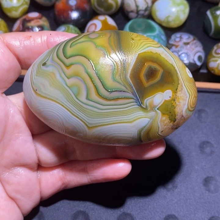 未镶嵌玛瑙/玉髓珠宝半成品95