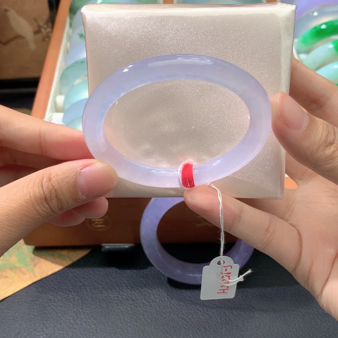 翡翠未镶嵌手镯贵妃