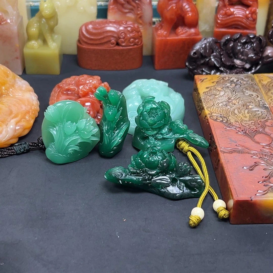 黔***苑寿山石印章雕刻工艺