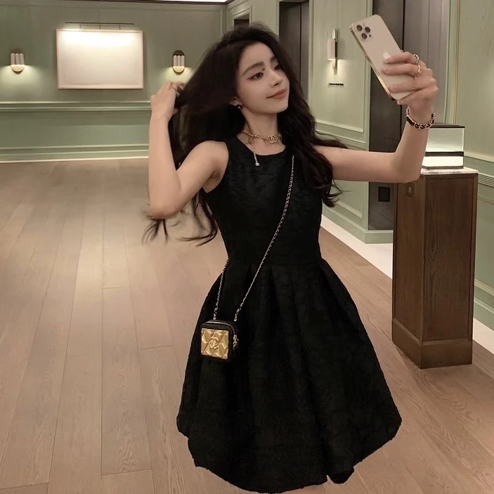 Lilylikes“All Black公主裙”三维立体骨感面料背心连衣裙小黑裙