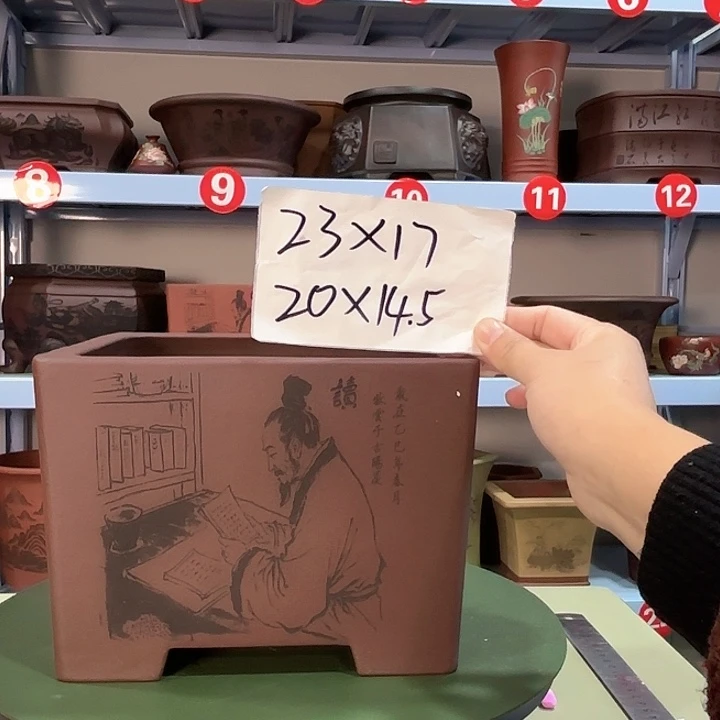 紫砂花盆刻绘四大弟子