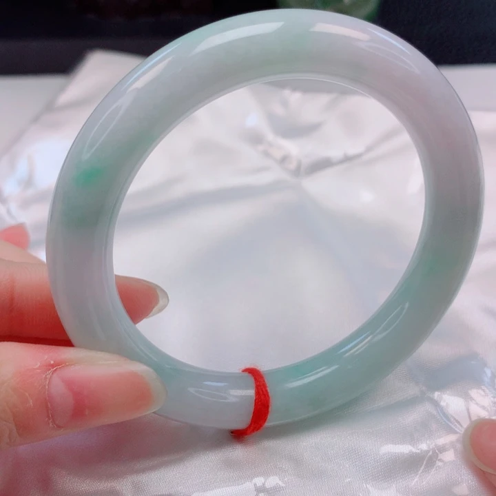 日***叶翡翠未镶嵌手镯（圆镯）