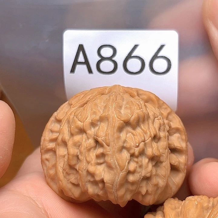 吊坠文玩核桃45白狮子