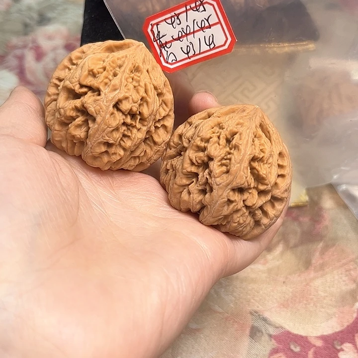把件文玩核桃非嫁接大粗筋有修
