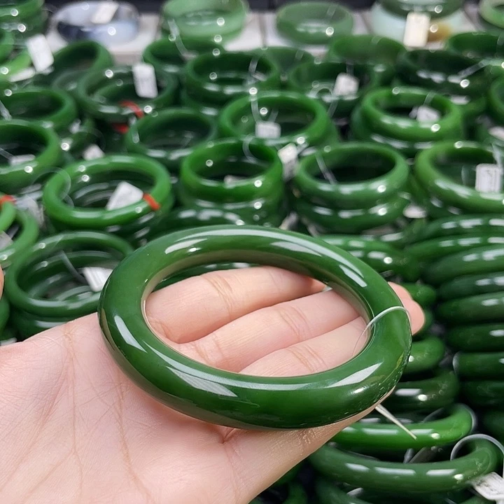 未镶嵌手镯和田玉（碧玉）