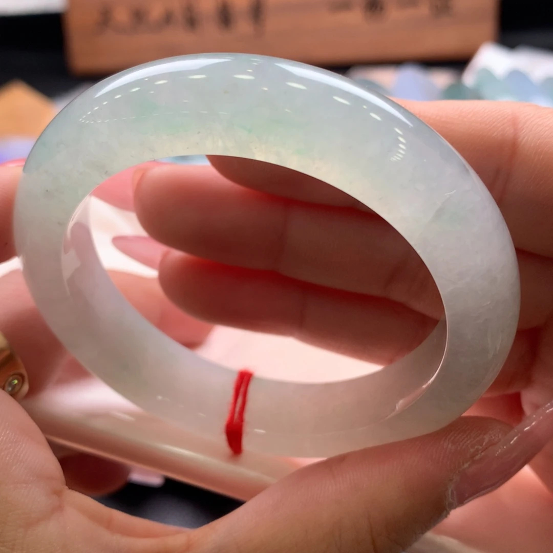 翡翠未镶嵌手镯54.4正圈