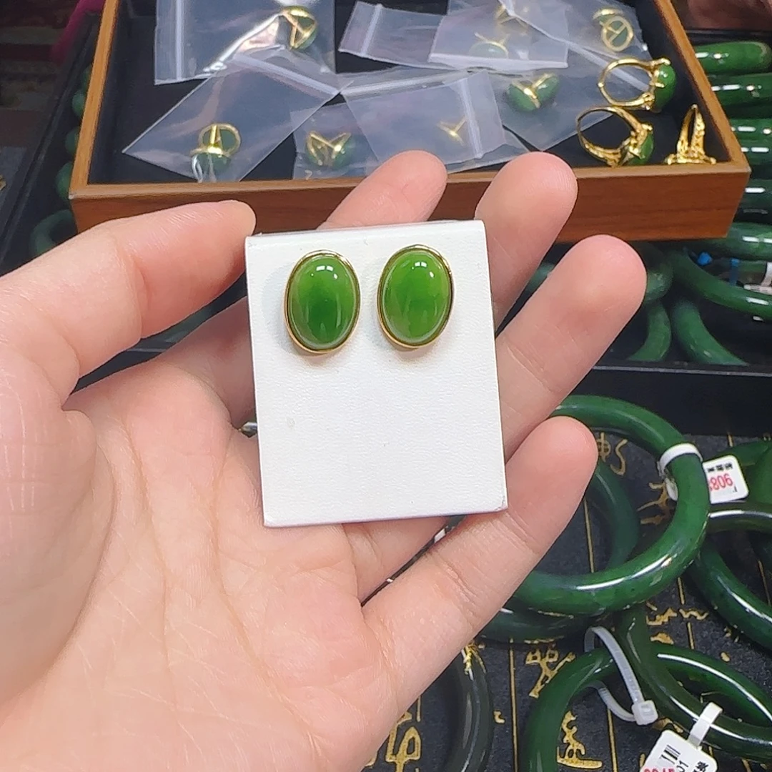 和田玉未镶嵌耳饰耳钉菠菜绿蛋面