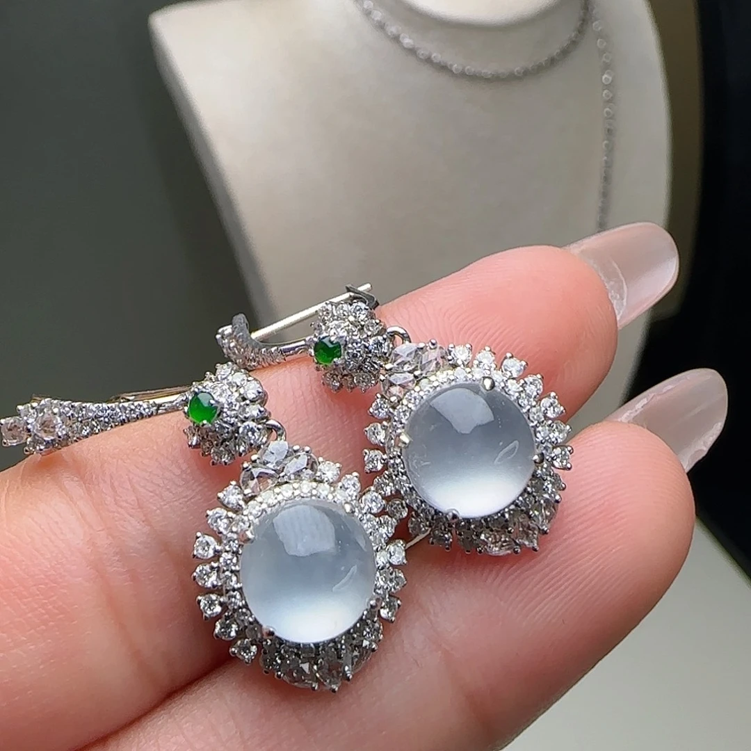 翡翠18K金镶嵌颈饰天然翡翠