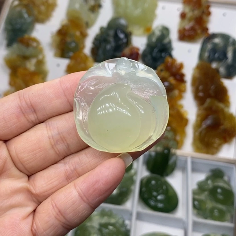 【闪购商品】未镶嵌蛇纹石玉颈饰