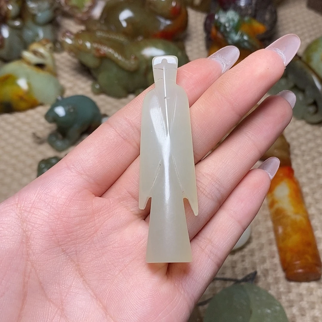 未镶嵌蛇纹石玉颈饰