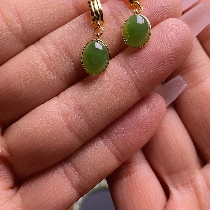 和田玉（碧玉）耳饰银S925镶嵌碧玉耳钉