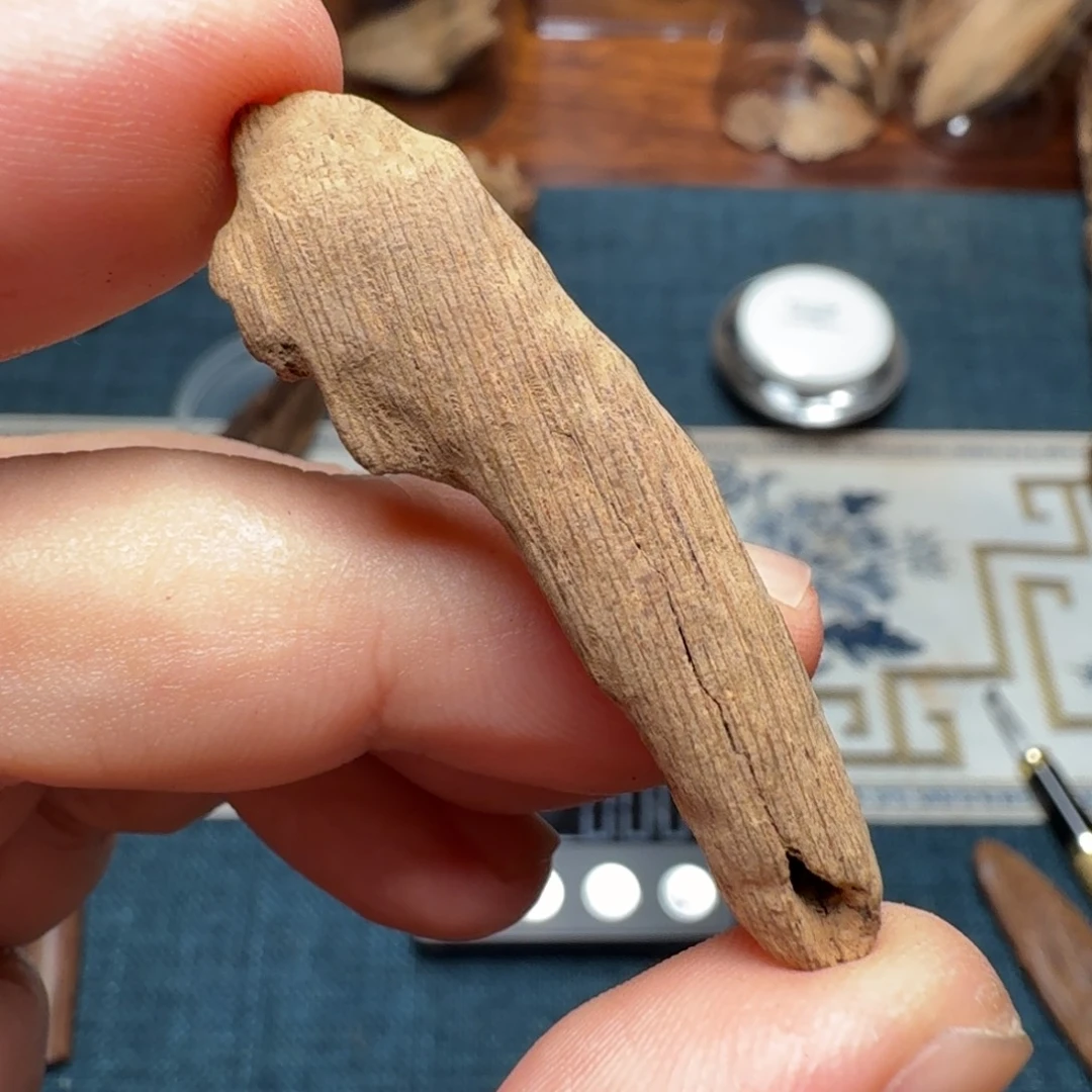⸂***⸃沉香富森红土小块料