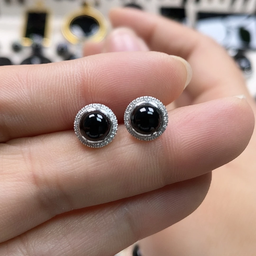 翡翠18K金镶嵌耳饰