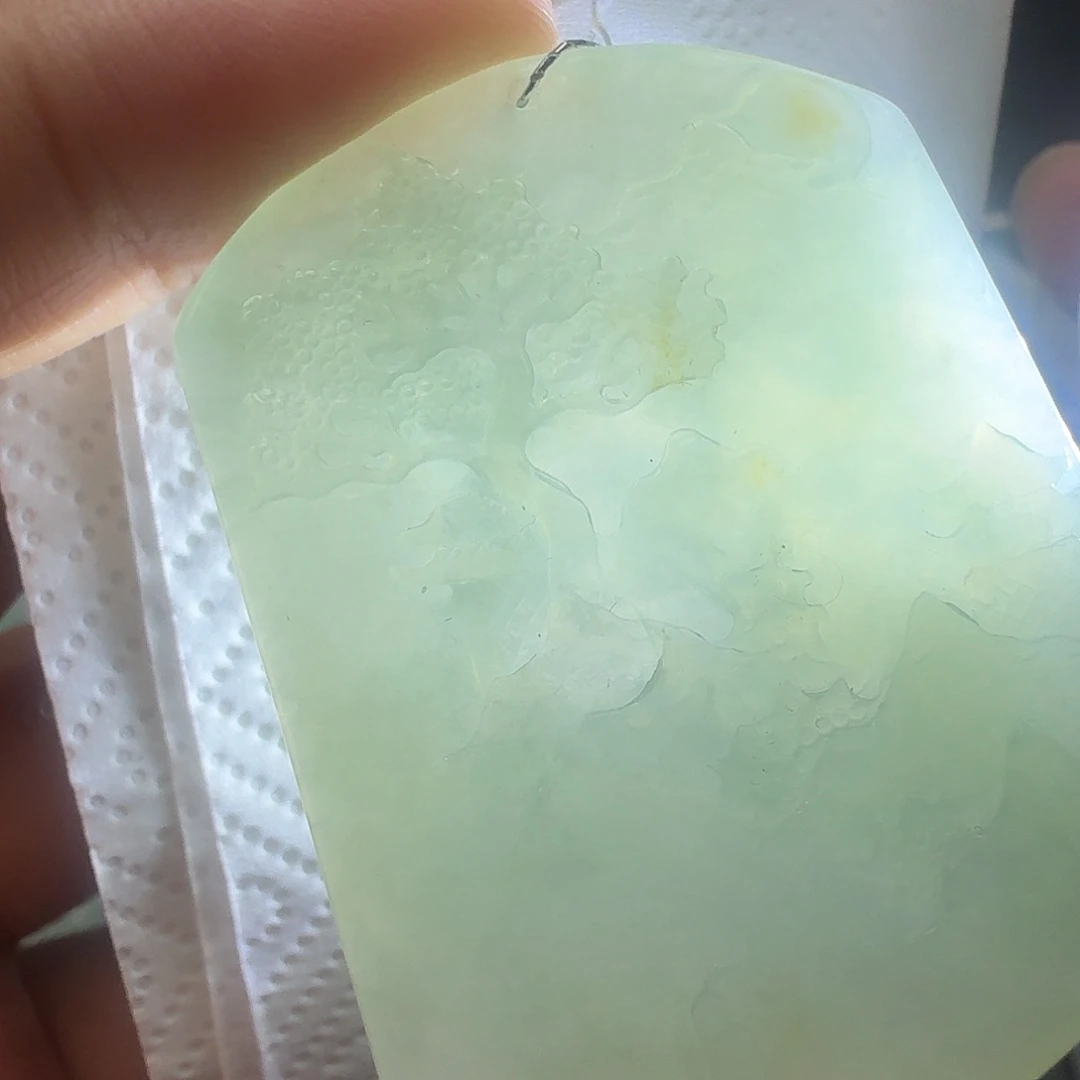 翡翠未镶嵌颈饰吊坠