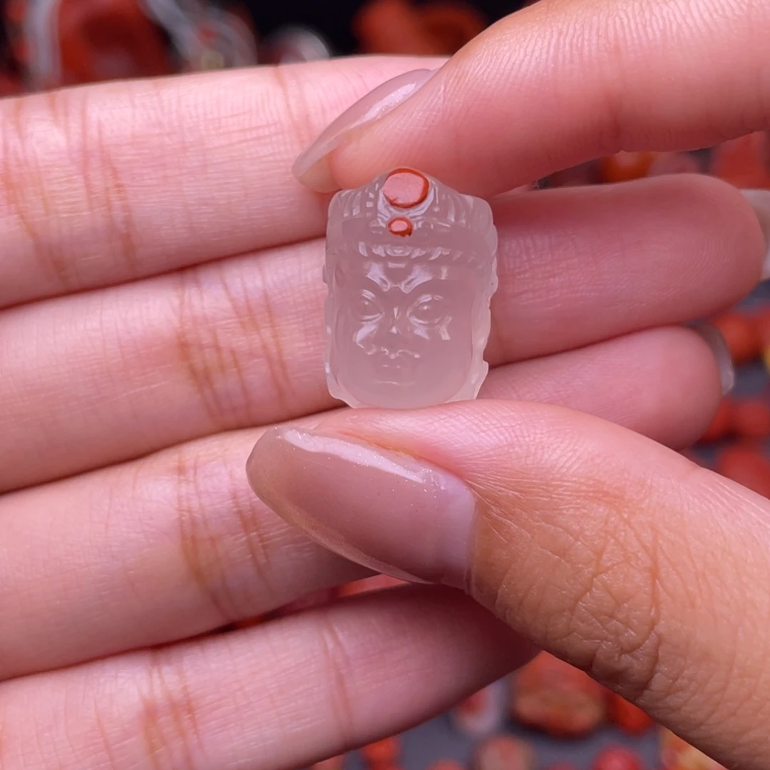 南红玛瑙配饰未镶嵌高冰款观音头款 未打孔