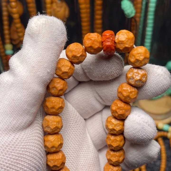 猴头核桃吊坠哈哈哈