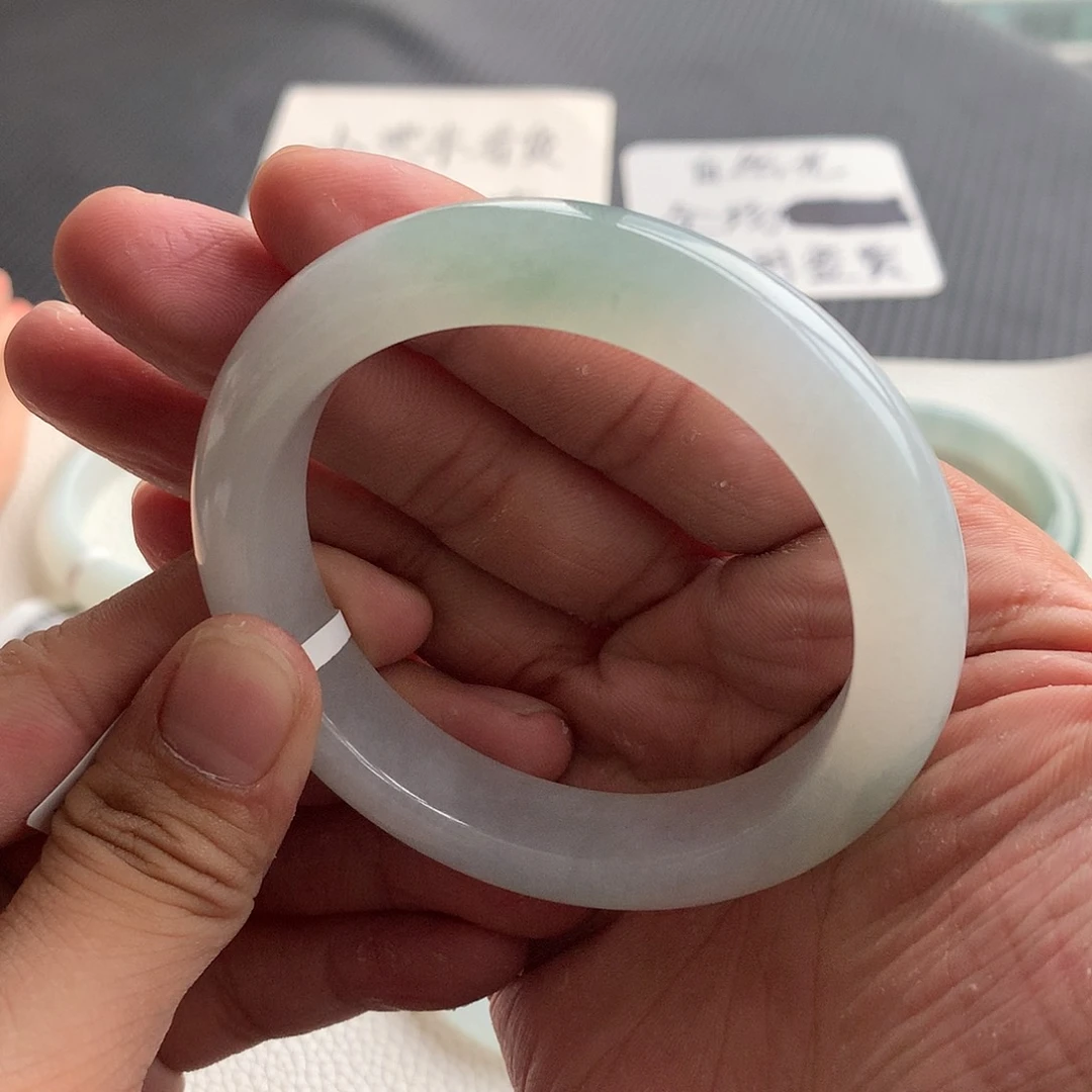 翡翠手镯未镶嵌50号 57
