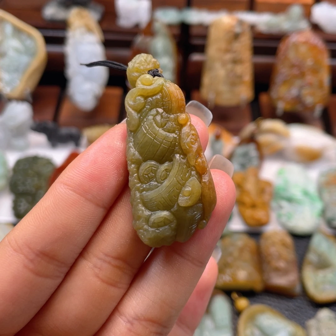 定制翡翠未镶嵌翡翠