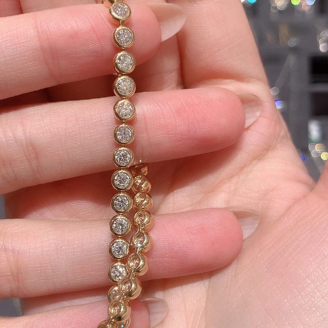 A***士实验室培育钻石18K金镶嵌18