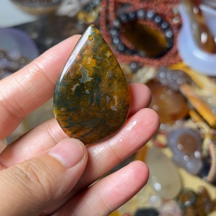 南***栀未镶嵌玛瑙/玉髓珠宝奇石