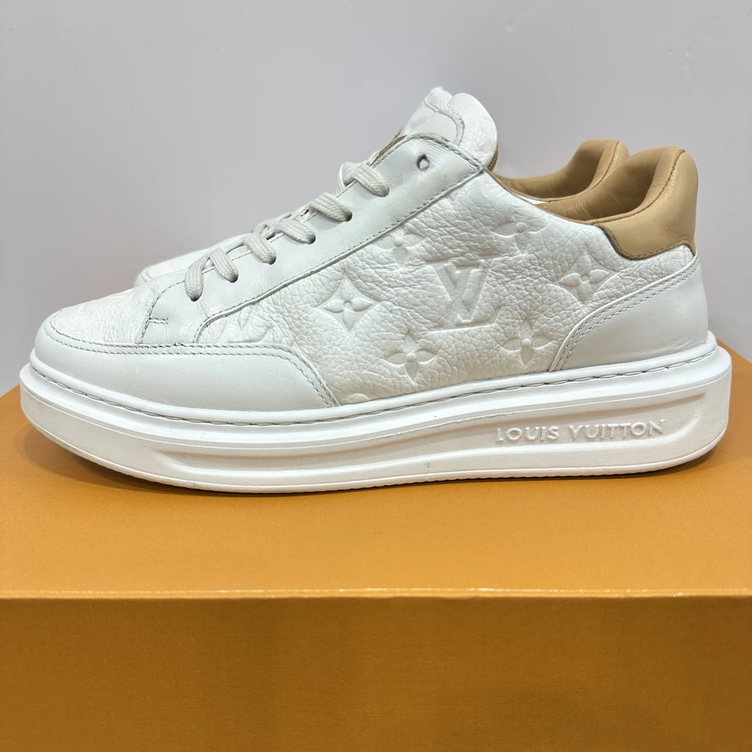 95新 LouisVuitton/路易威登 39码 Beverly Hills 白色 休闲鞋