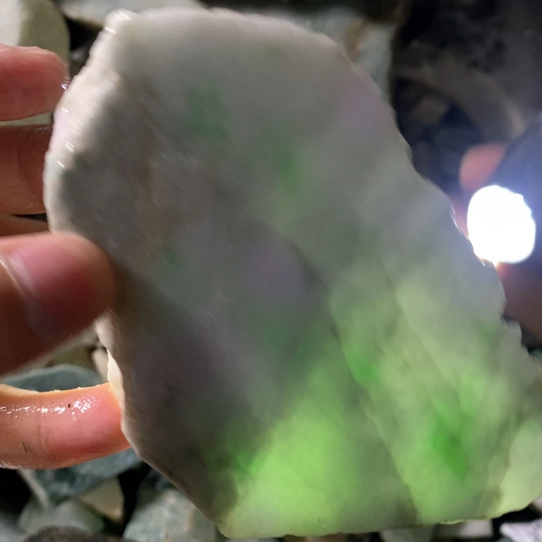 颈饰未镶嵌翡翠天然翡翠