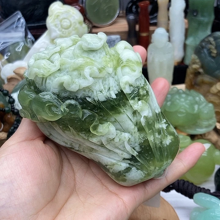 岫玉未镶嵌手把件