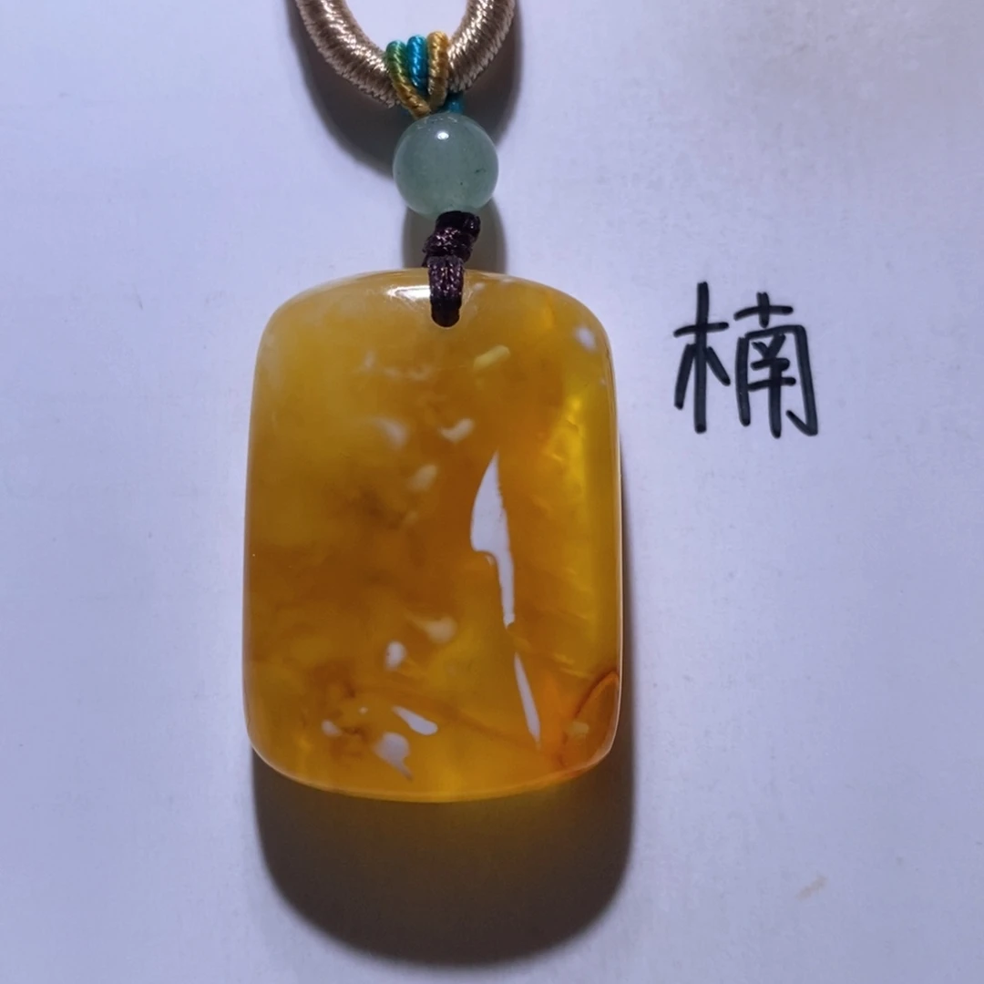 未镶嵌琥珀珠宝奇石