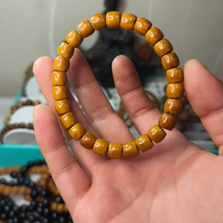 紫金鼠手串是**啊紫金鼠实心老型