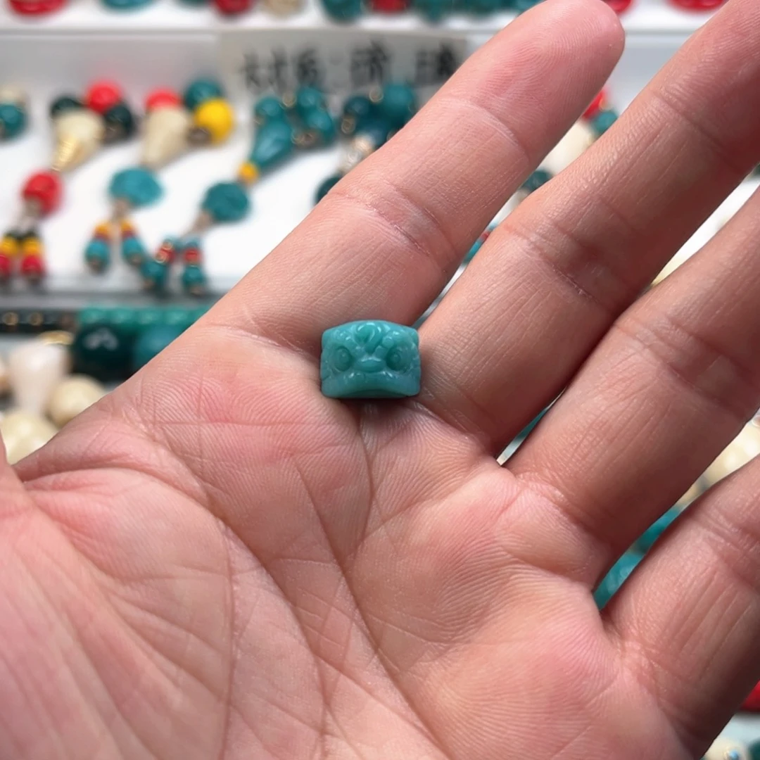 琉璃颈饰库***w琉璃配饰