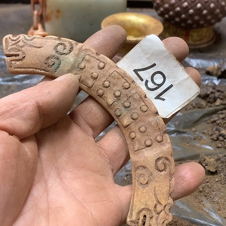 未镶嵌和田玉挂件