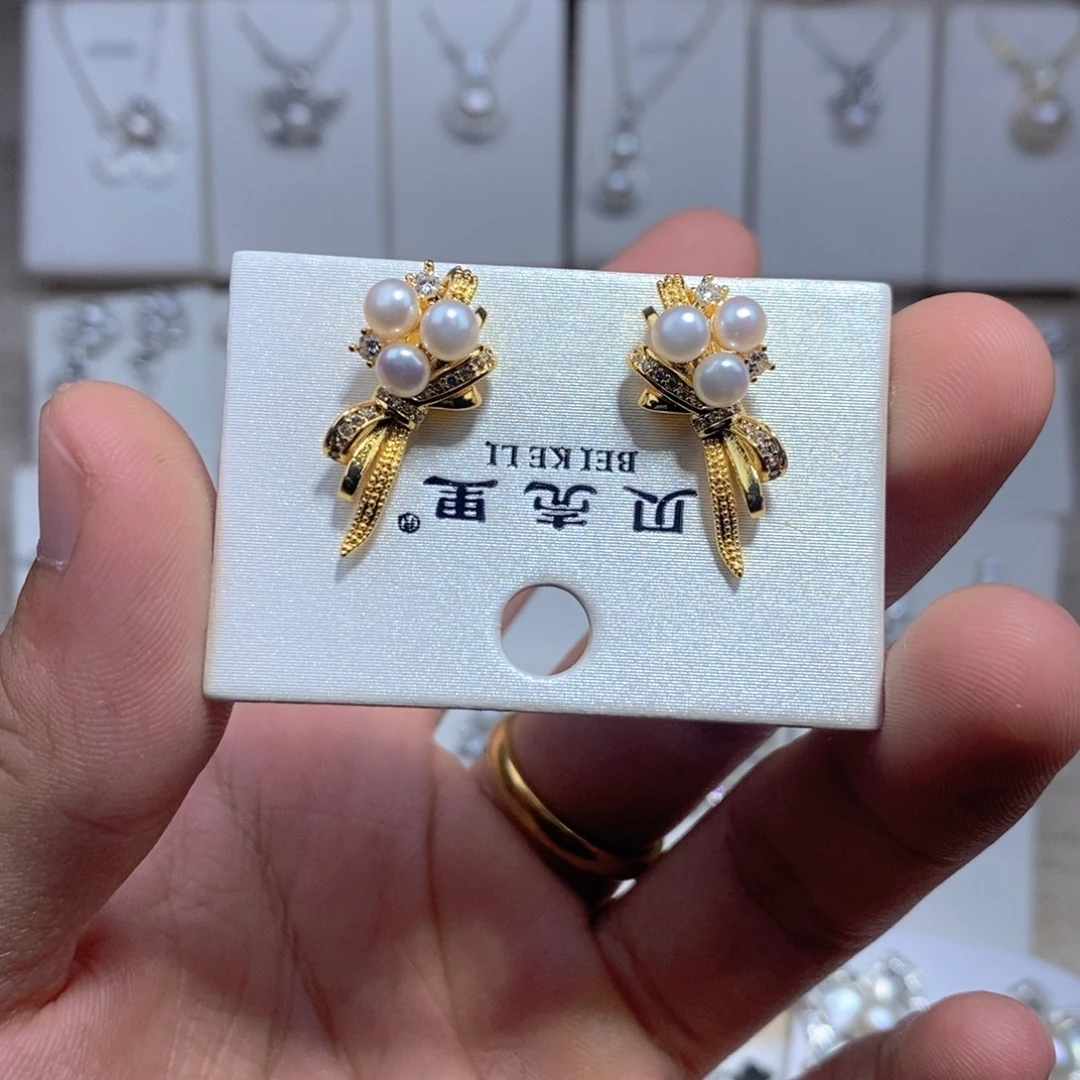 未镶嵌耳饰淡水珍珠