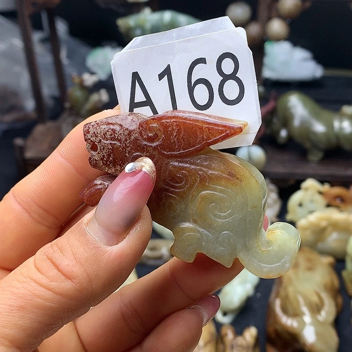 和田玉未镶嵌车挂