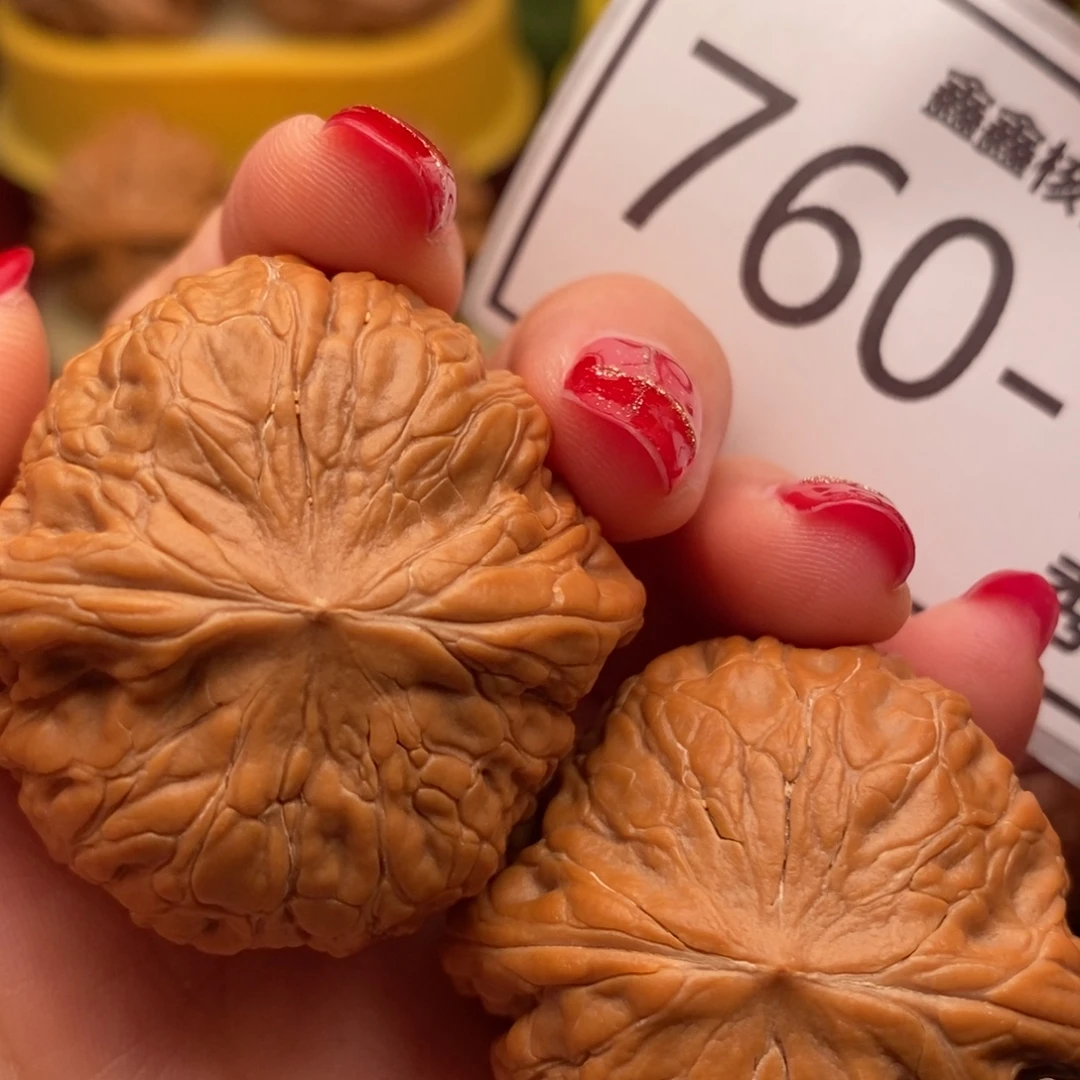 把件桃核铁锤39……