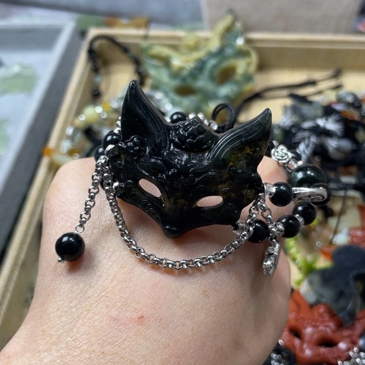 蛇纹石玉合金颈饰