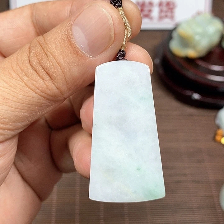颈饰未镶嵌翡翠天然翡翠玉A货配证书