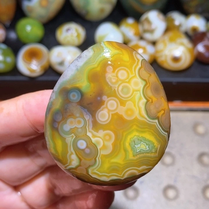 玛瑙/玉髓未镶嵌珠宝半成品