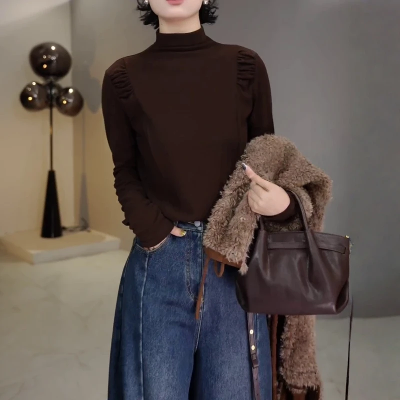 2025秋冬新款法式复古休闲德绒打底衫设计感简约通勤显瘦保暖上衣