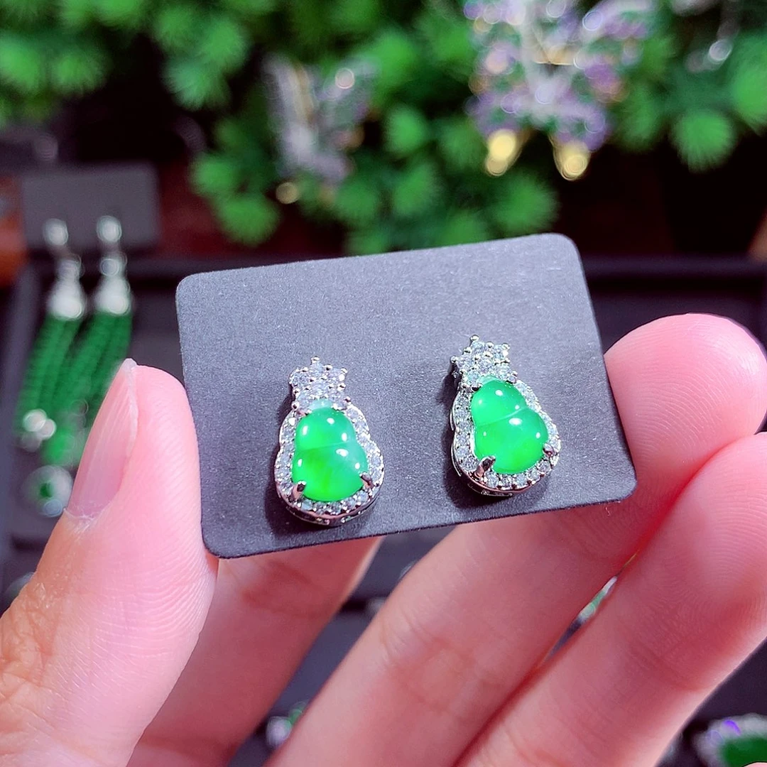 颈饰未镶嵌翡翠天然