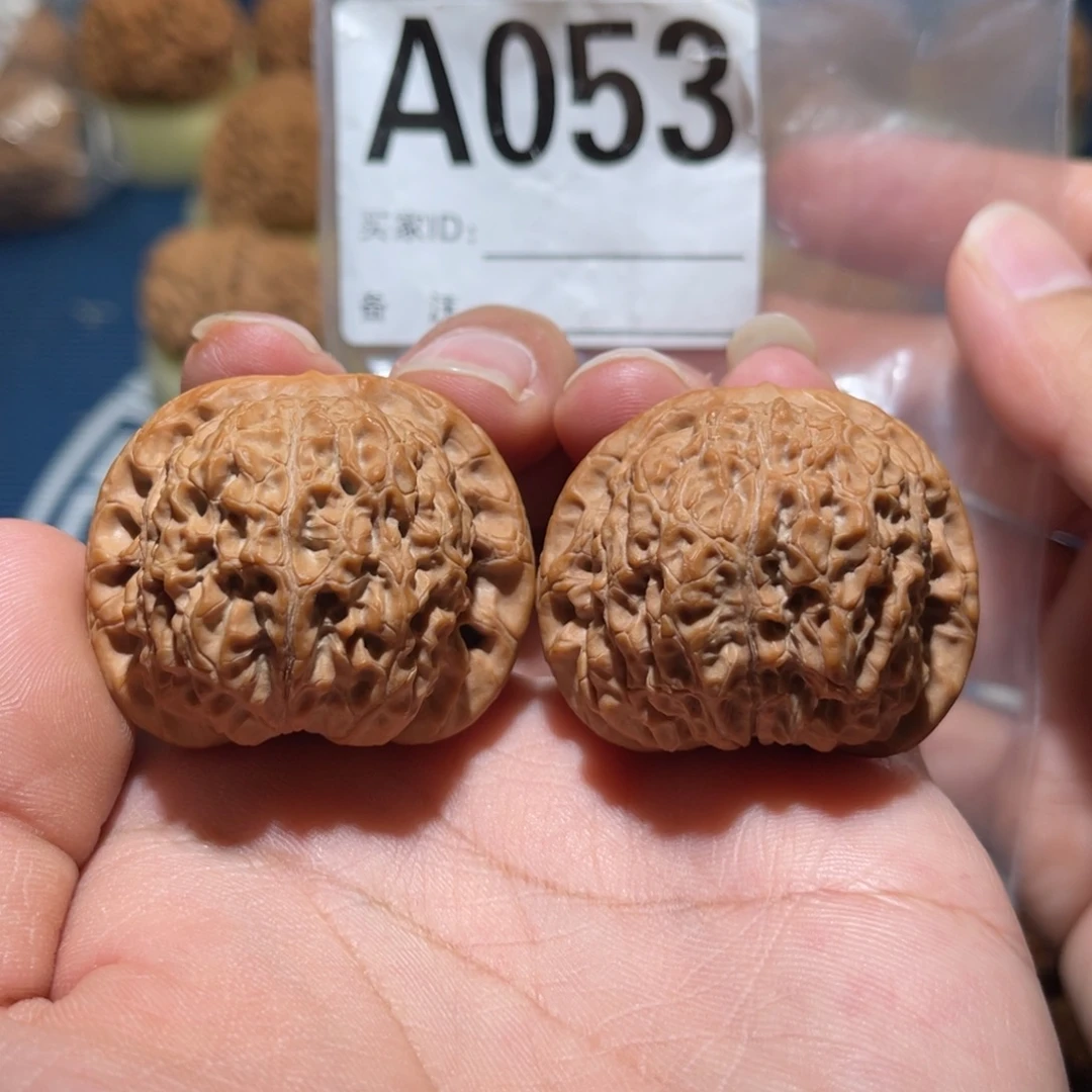 把件文玩核桃平谷血麒麟40
