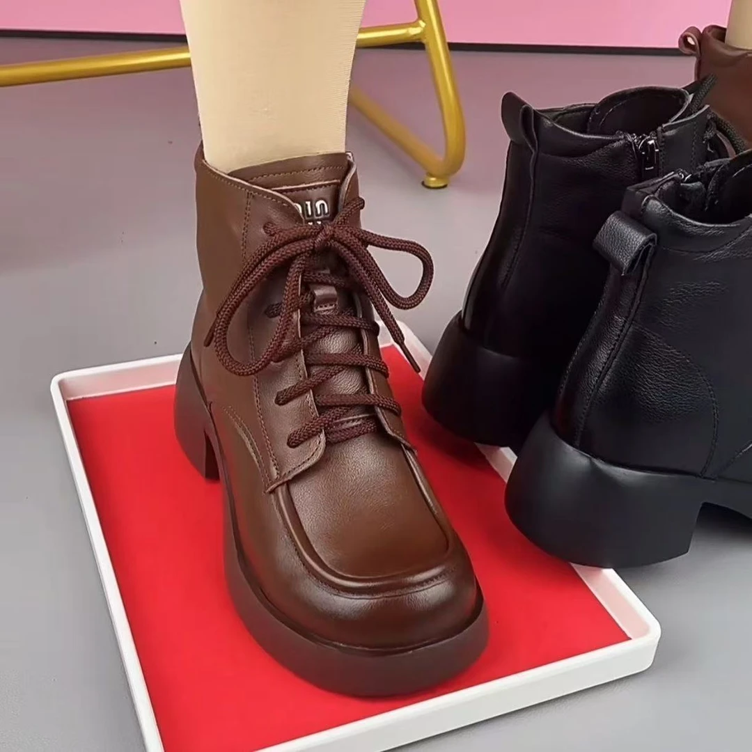 秋冬新款真皮短靴粗跟黑色皮鞋软底软面英伦风马丁靴cc