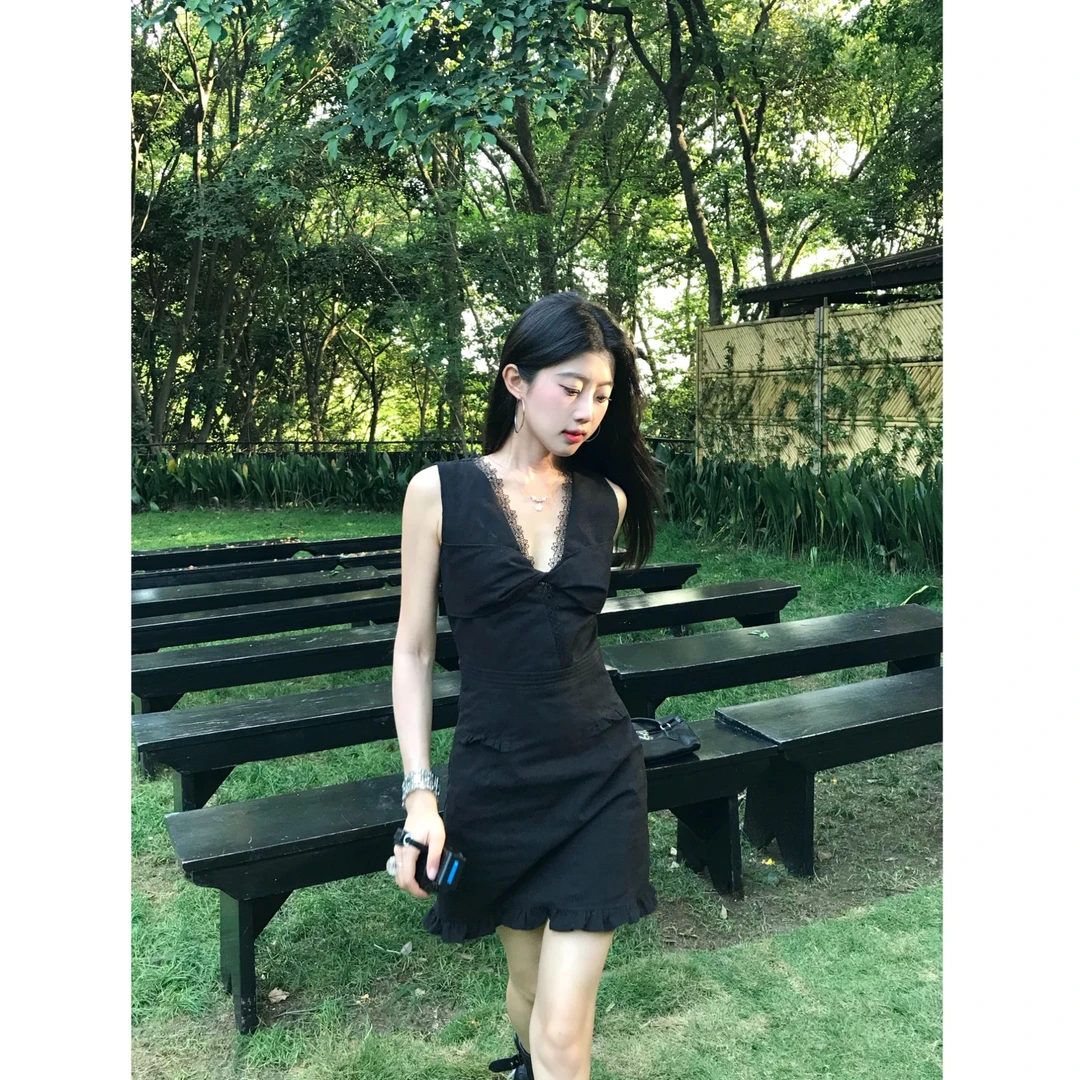 Joeyoo李乔优 黑色连衣裙女V领无袖收腰a字短裙