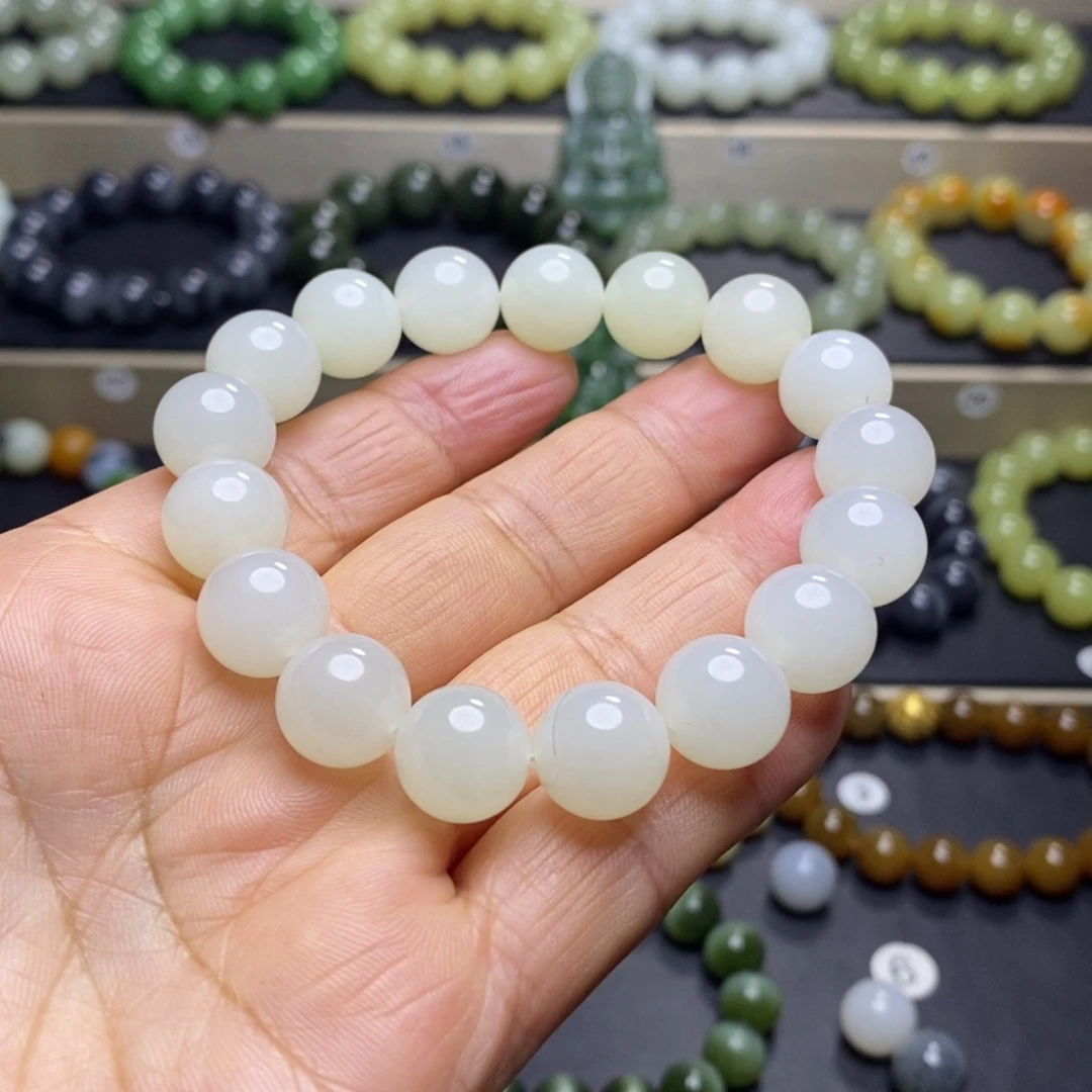 和田玉未镶嵌手串