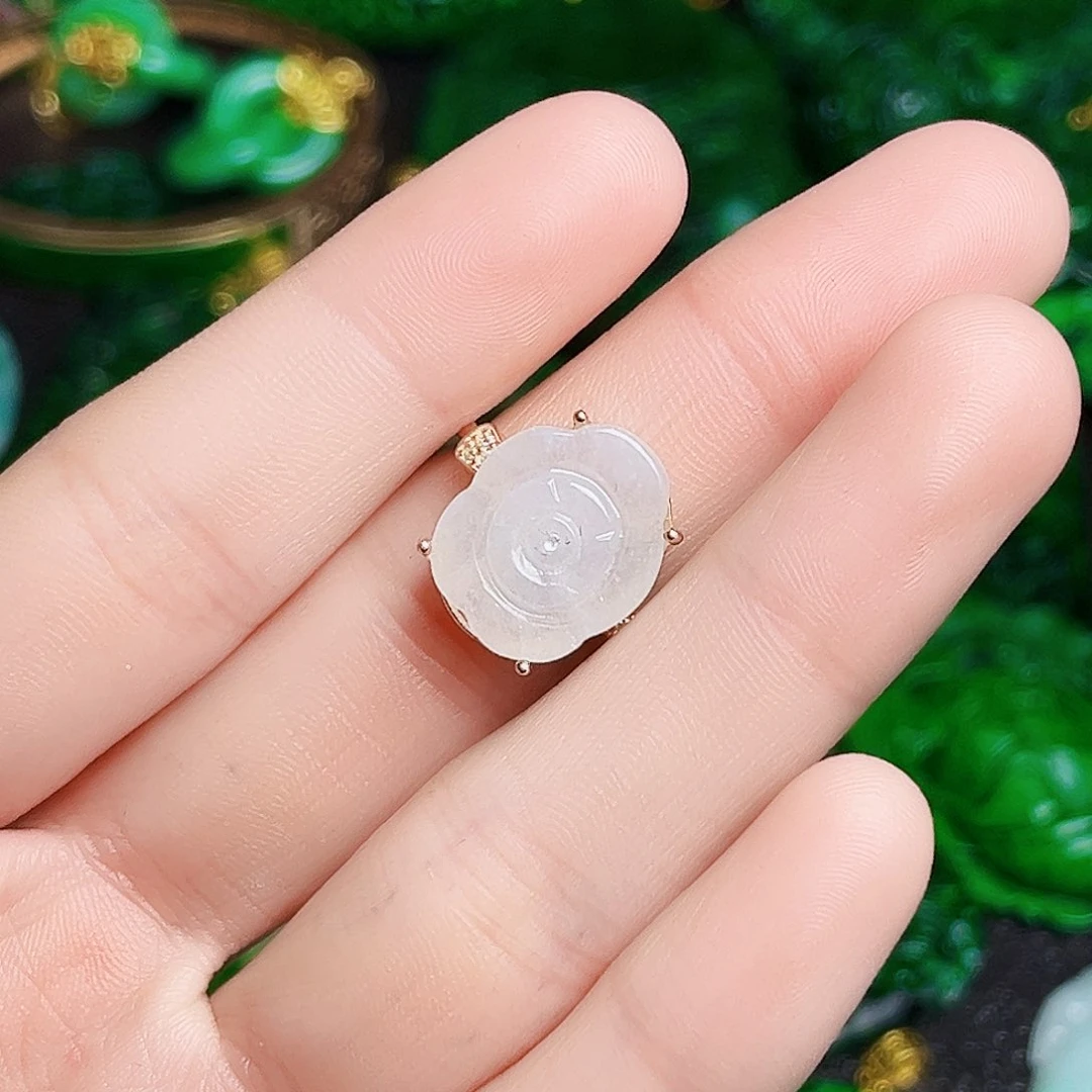 颈饰银S925镶嵌翡翠多样性