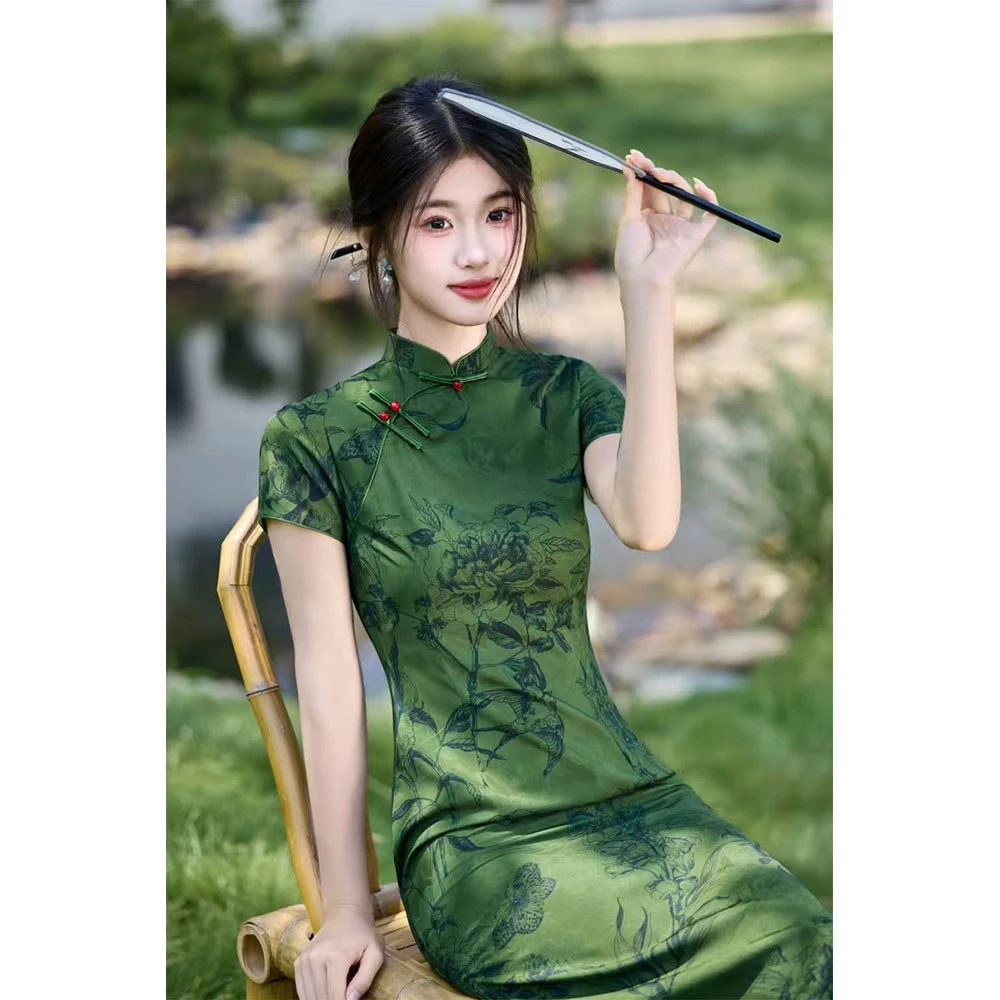 夏季绿色旗袍改良版连衣裙2025年新款气质减龄显瘦中国风复古薄款